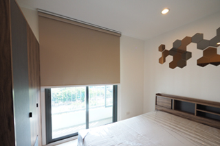 ม่านม้วนกันแสง 100% ( Blackout ) Ideo Mobi Condo
