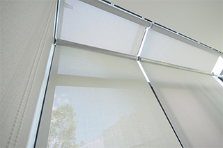 ม่านม้วนชุดสโลป ( Roller Blinds Slope ) The Grand Rama 2