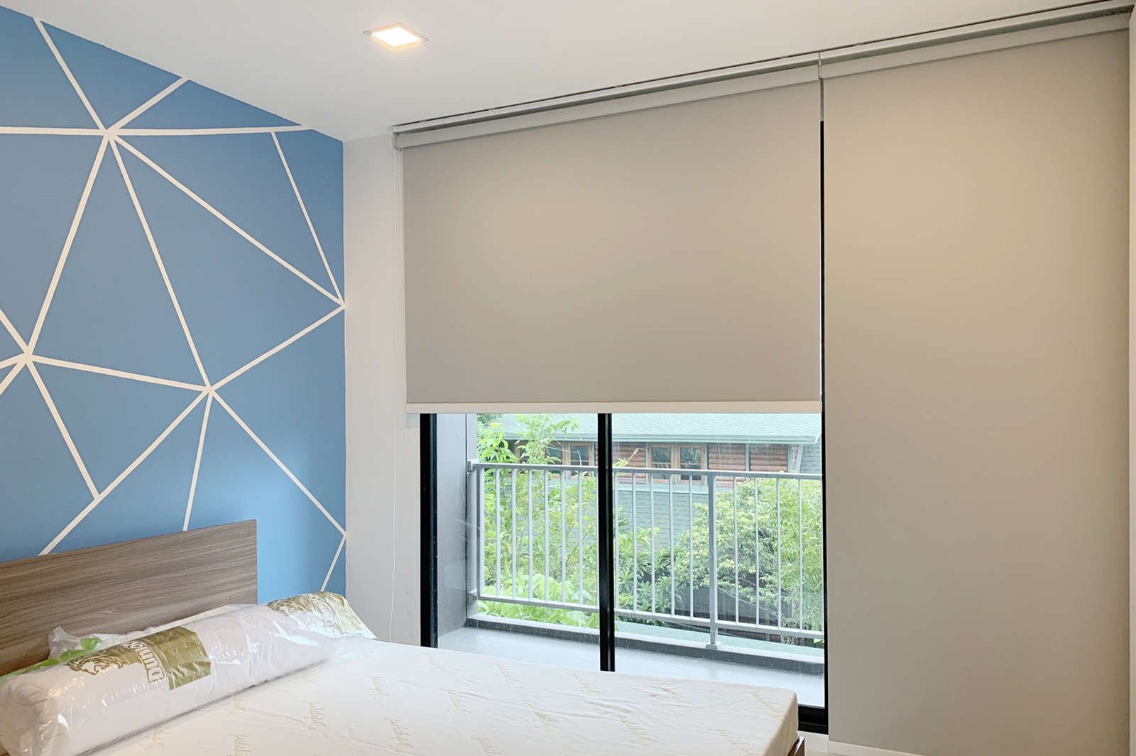ม่านม้วน ( RollerBlinds ) Atmoz Ladprao71
